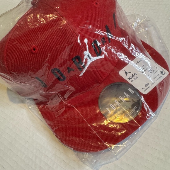 Jordan Kids/Adult Red Pro Cap - Picture 5 of 6